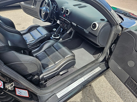 Audi TT 6 of 8