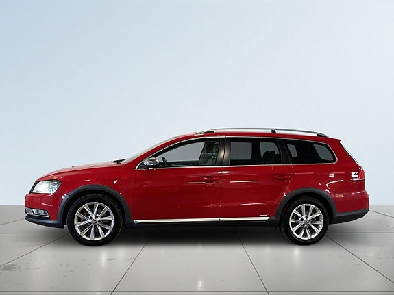 Volkswagen Passat Alltrack 3 of 21