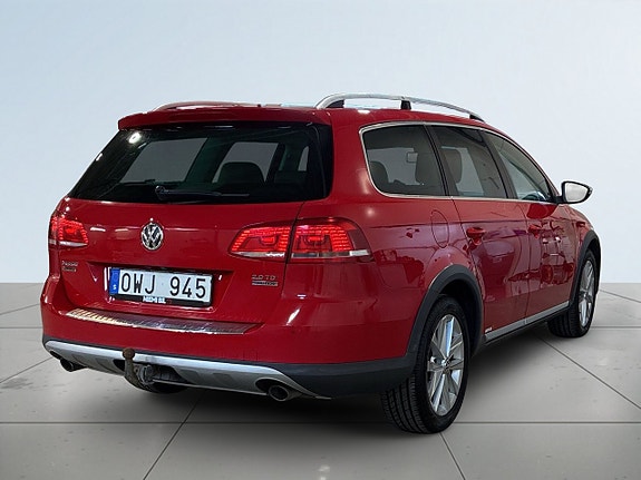 Volkswagen Passat Alltrack 5 of 21