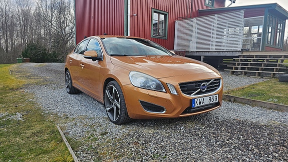 Volvo S60 3 of 5