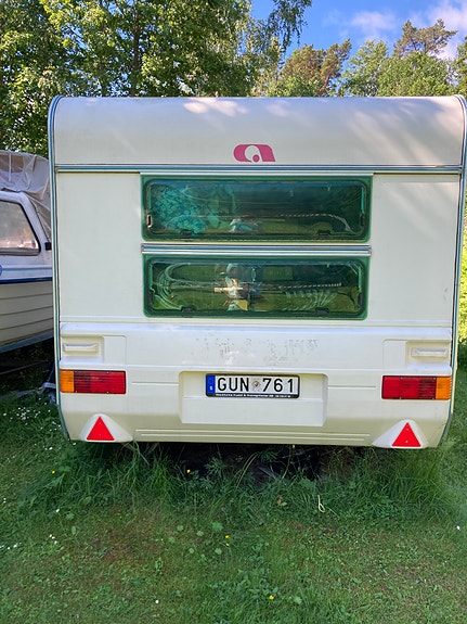 Adria Unica B 502 UK 2 of 5