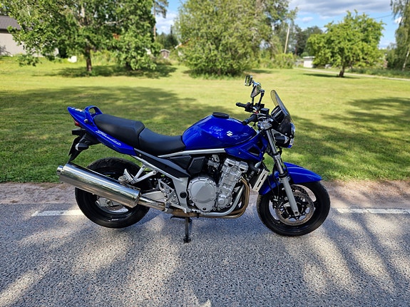 Suzuki GSF650 Bandit 4 of 8