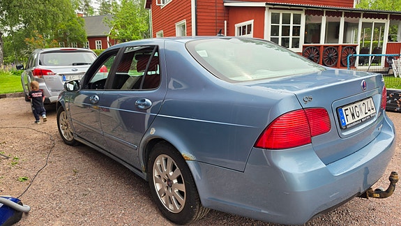 Saab 9-5 4 of 5