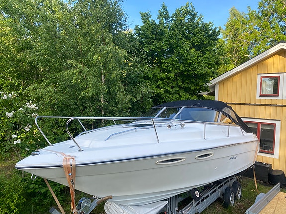 Ses Ray 230 Daycruiser. Mercruiser 383 Mag stroker 5 of 22