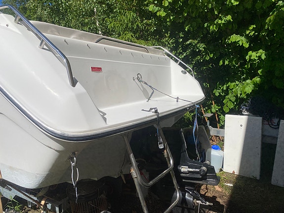 Ses Ray 230 Daycruiser. Mercruiser 383 Mag stroker 16 of 22