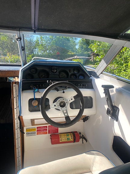 Ses Ray 230 Daycruiser. Mercruiser 383 Mag stroker 2 of 22