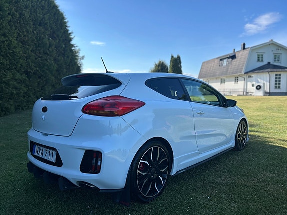 Kia ProCeed 5 of 5
