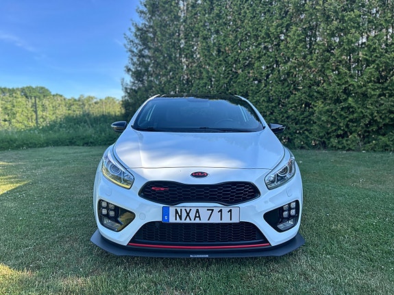 Kia ProCeed 8 of 10