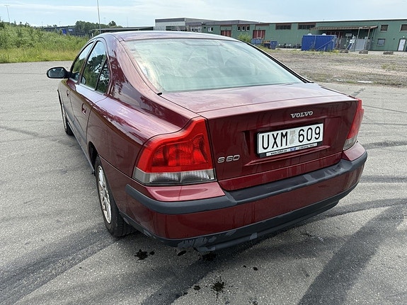 Volvo S60 5 of 5