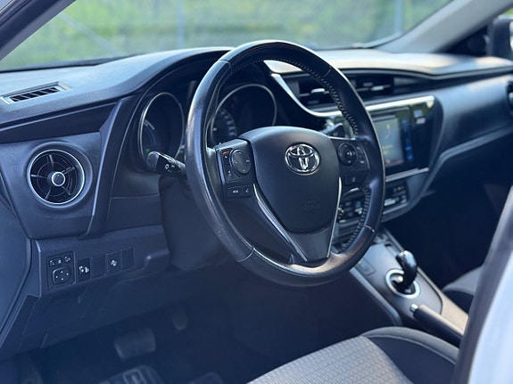 Toyota Auris 20 of 20