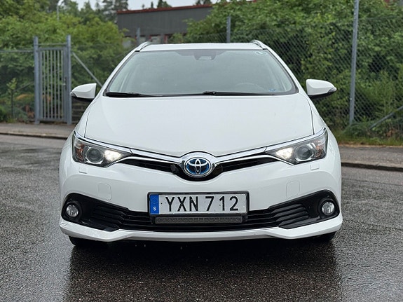 Toyota Auris 4 of 20