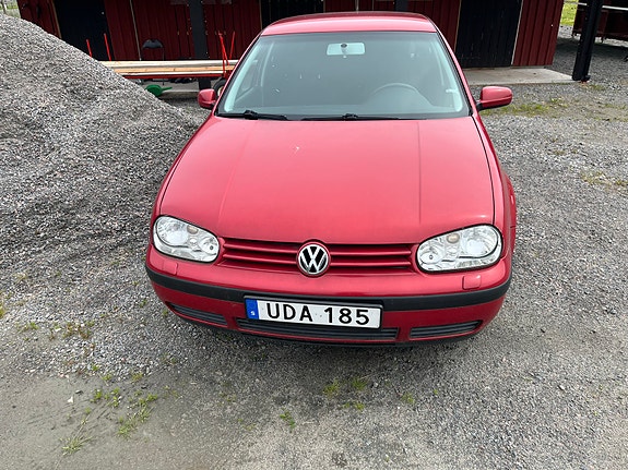 Volkswagen Golf IV 2 of 4
