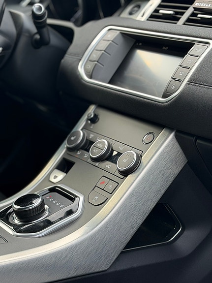 Land Rover Range Rover Evoque 13 of 16