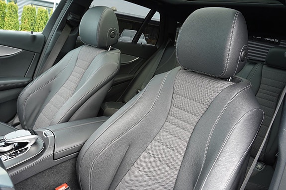 Mercedes-Benz E200 12 of 27