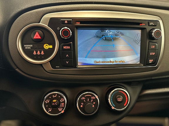 Toyota Yaris 18 of 20