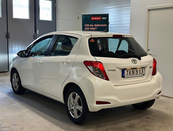Toyota Yaris 4 of 20