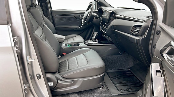 Isuzu D-max 3 of 12