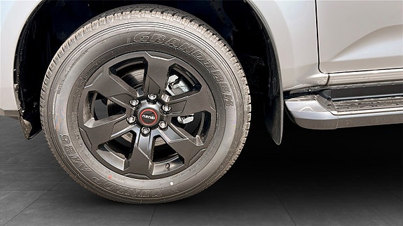 Isuzu D-max 9 of 12