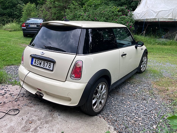 MINI Cooper S 16 of 30
