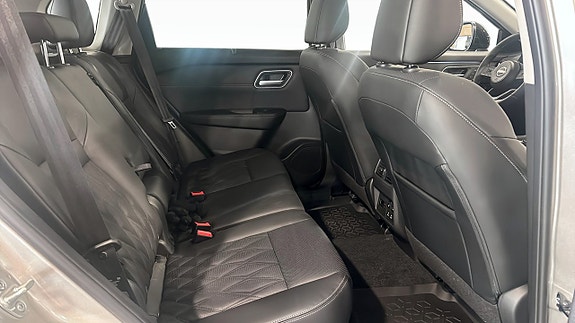 Nissan X-Trail 5 of 5