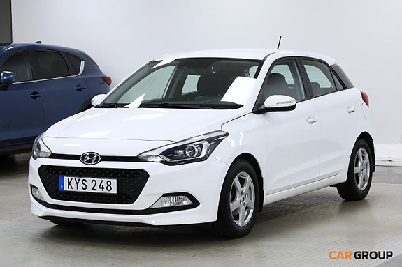 Hyundai i20 2 of 5