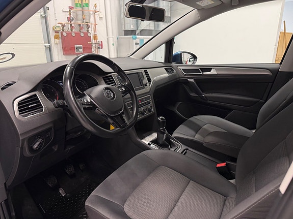 Volkswagen Golf Sportsvan 5 of 5