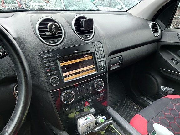 Mercedes-Benz ML280 5 of 5