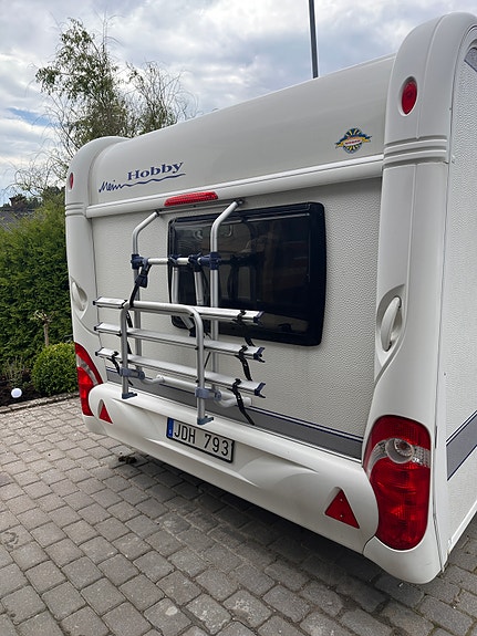 Hobby 650 KMFe Prestige | Alde | Förtält 3m | Golvvärme 3 of 5