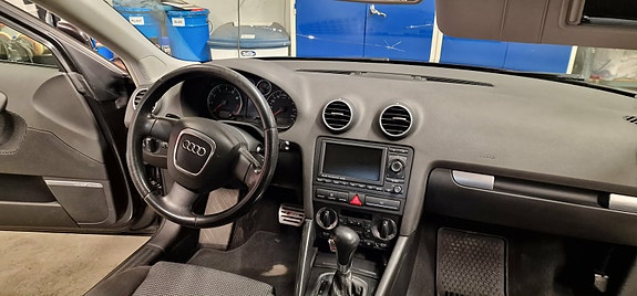 Audi A3 8 of 13