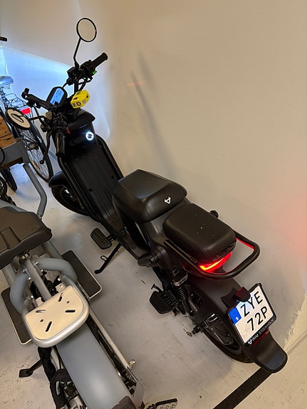NIU UQI GT Sport 9 of 9
