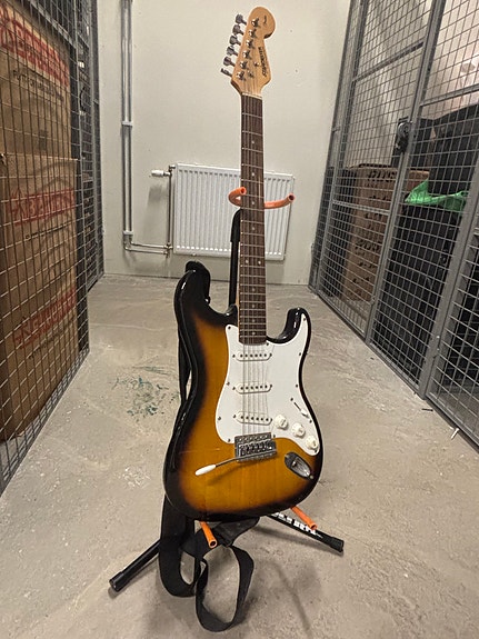 Fender Starcaster Stratocaster elgitarr sunburst