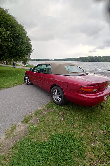 Chrysler Stratus 3 of 6