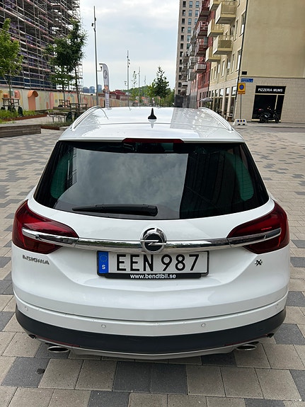 Opel Insignia Country Tourer 3 of 5