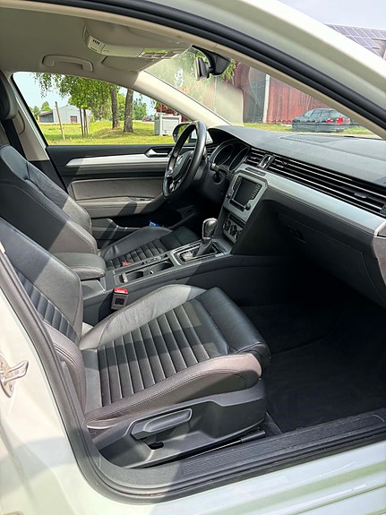 Volkswagen Passat 5 of 5