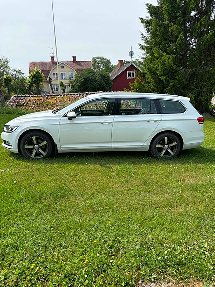Volkswagen Passat 3 of 5