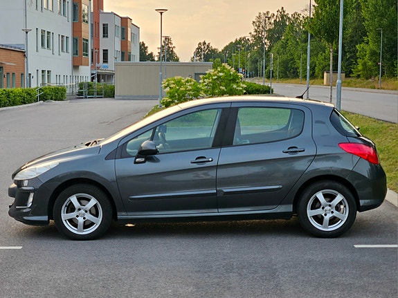 Peugeot 308 5 of 5