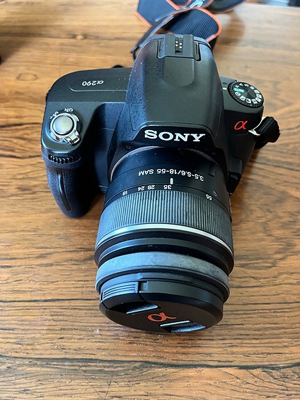 Sony Sony Alpha A290 systemkamera med Tamron 70–300mm objektiv
