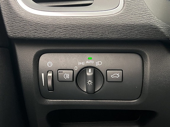 Volvo V40 15 of 30