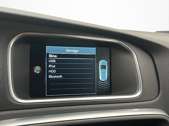 Volvo V40 26 of 30