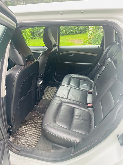 Volvo V70 9 of 11