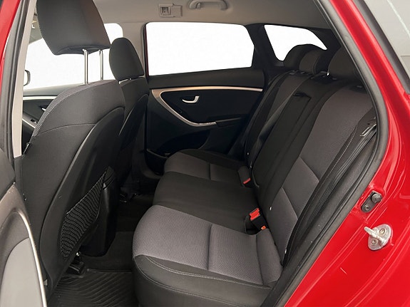 Hyundai i30 18 of 28