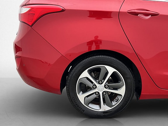 Hyundai i30 12 of 28