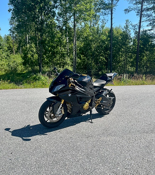 BMW S1000RR 3 of 5