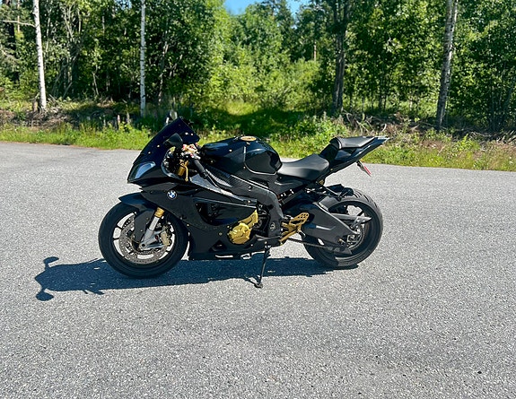 BMW S1000RR 2 of 5