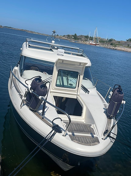 Välutrustad Aquador 23 HT (2004) i fint skick! 2 of 8
