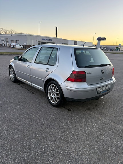 Volkswagen Golf IV 3 of 4