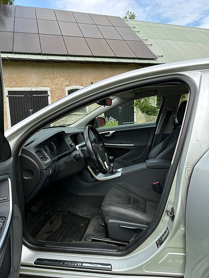 Volvo S60 5 of 5