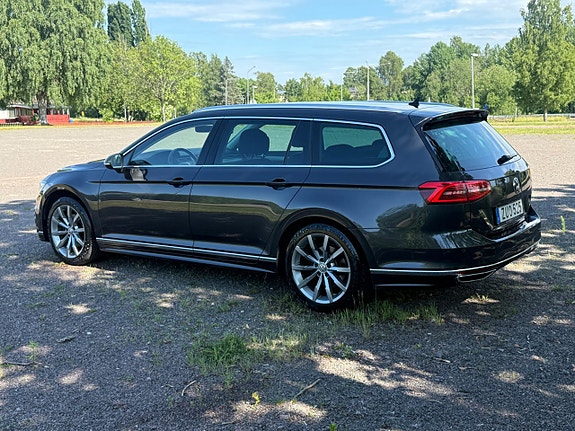 Volkswagen Passat 4 of 5