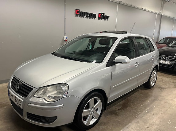 Volkswagen Polo 2 of 5