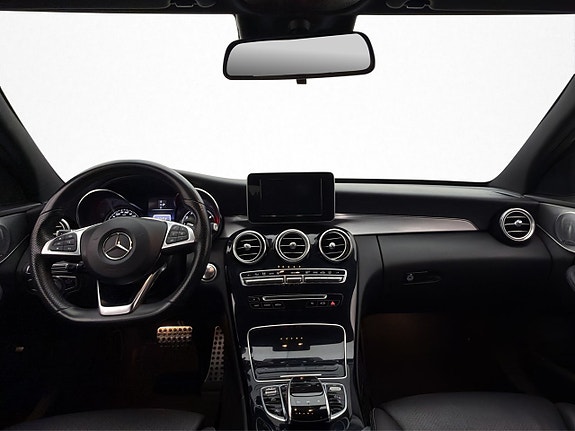 Mercedes-Benz C200 21 of 30